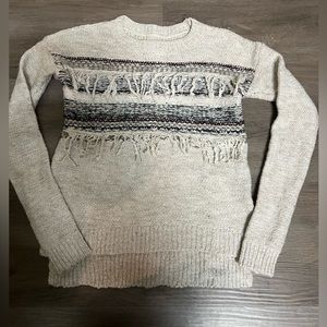 Abercrombie & Fitch sweater w/fringe XS women’s